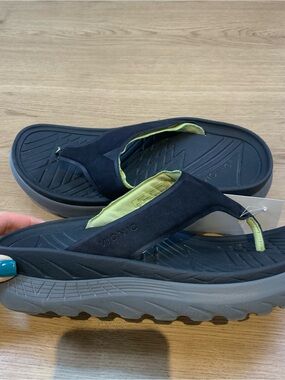 Vionic Restore Orthotic Recovery Sandals